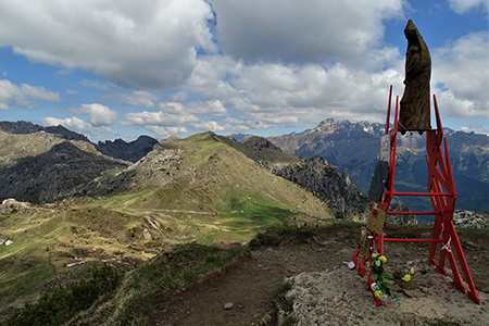 Ai Piani d’Artavaggio con anello Sodadura- Cima di Piazzo da Bonetto il 1 giugno 2019 - FOTOGALLERY